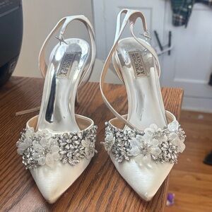 Badgley Mischka Ivory Floral Embellished Heels